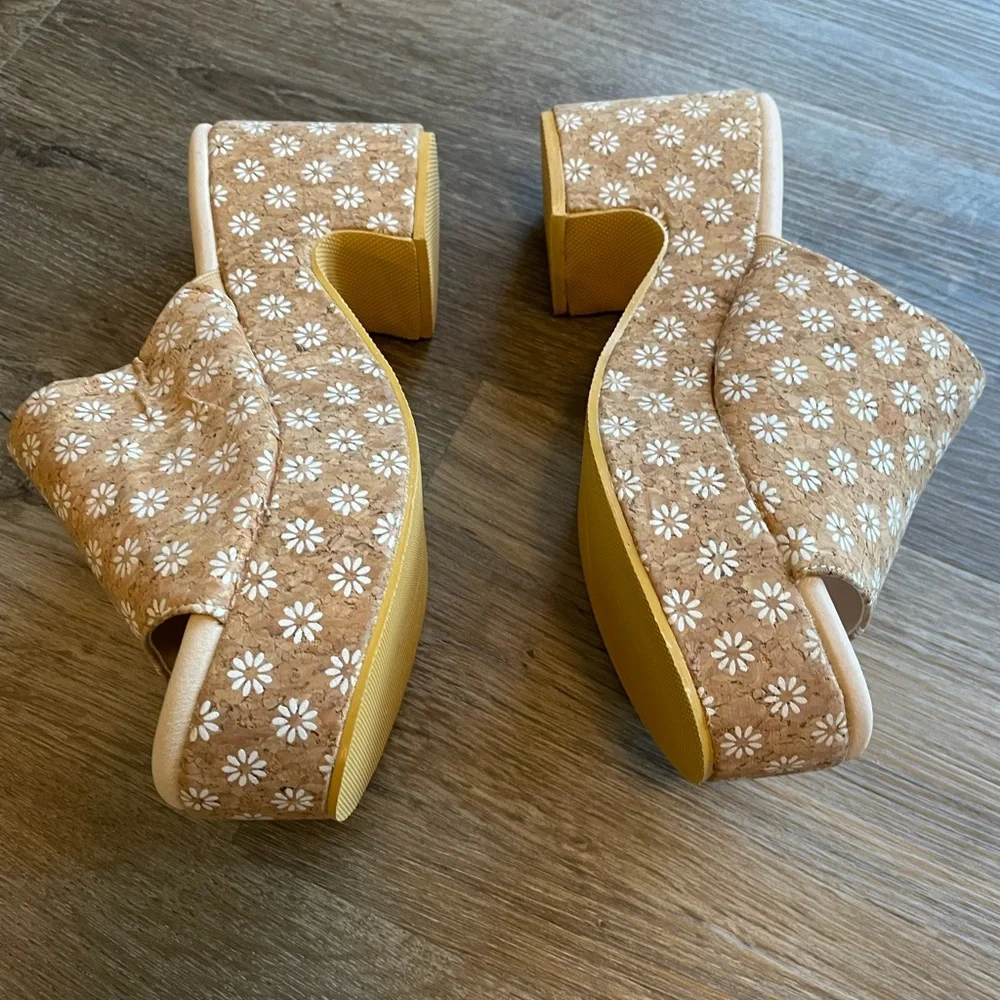 New Matisse Cork Daisy Terry Heels 70’s groovy platform - Picture 8 of 9
